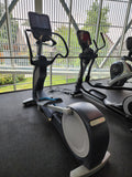 precor_883_efx_P82_elliptical