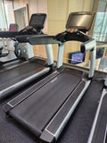 Life Fitness Platinum Series Treadmill - SE3 Console