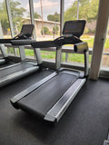Life Fitness Platinum Series Treadmill - SE3 Console