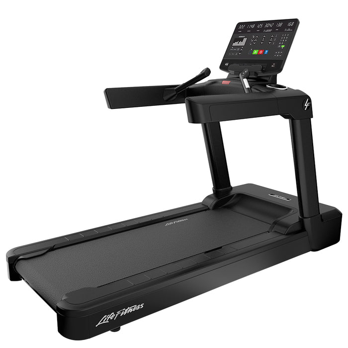 Life Fitness Club Series+ Treadmill SL and SE4