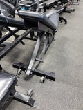 Side view of Hammer Strength HDADJ adjustable weight bench set to a flat zero-degree position