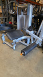 Side view showing the diverging hip and chest pads of the Precor Discovery Prone Leg Curl (DSL0606) – Isolate the Hamstrings.
